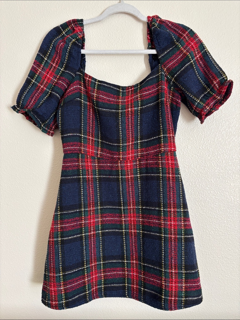 Fore Women’s Plaid Puff Sleeve Holiday Dress in Navy and Red Size Medium